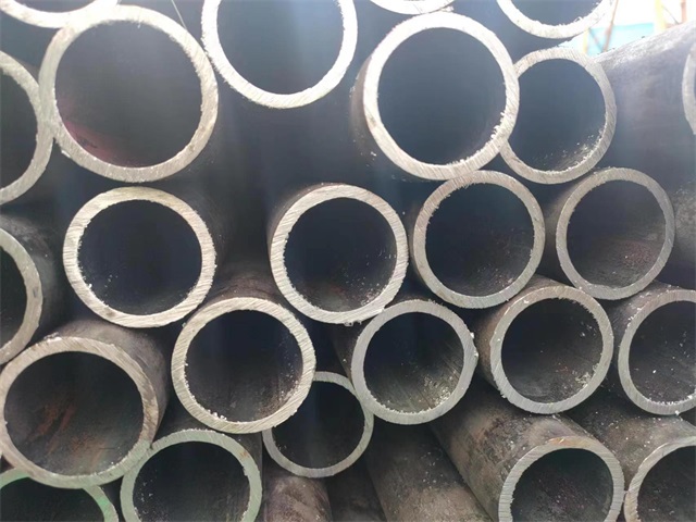 景德镇10#结构用无缝钢管